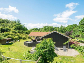 Cosy Holiday Home in Glesborg with Sauna in Bønnerup Strand
